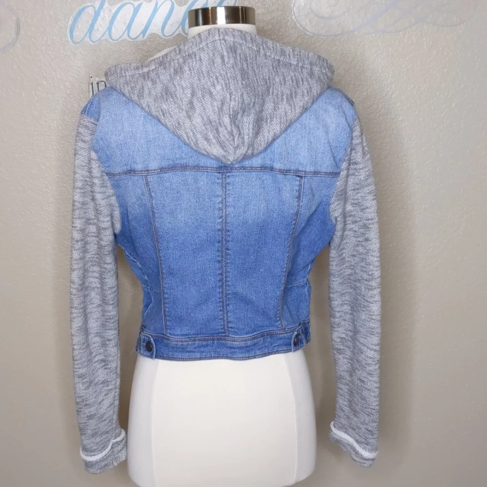 TINSELTOWN Coutoure Denim Jacket Size S /M